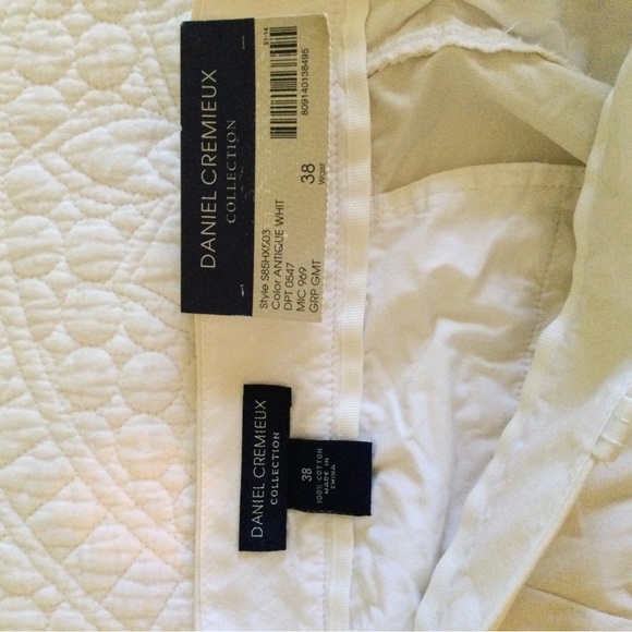 Mens NWT Cream Colored Shorts - Picture 3 of 3